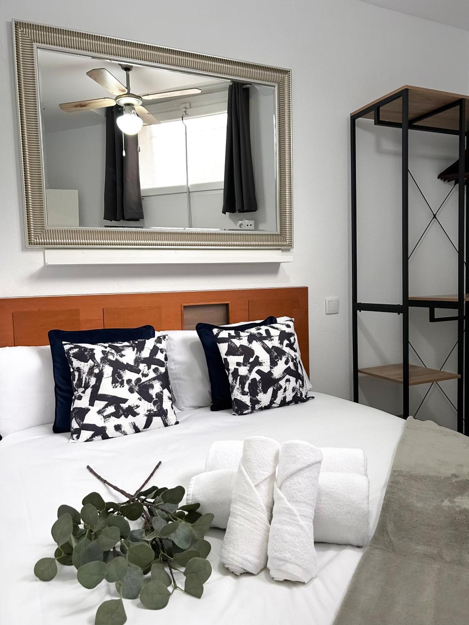 Charming Rio Manzanares Apartment Madrid Bagian luar foto